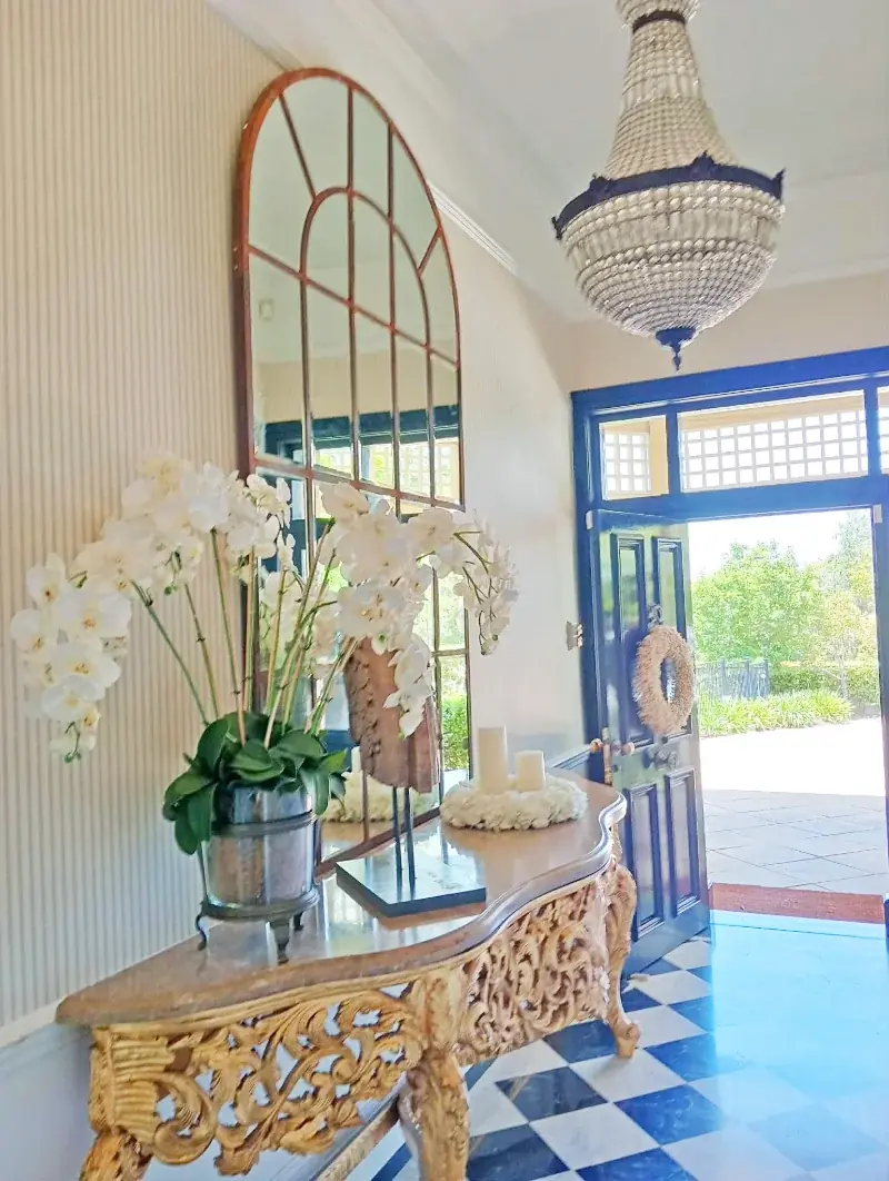 entry-hallway-mirror
