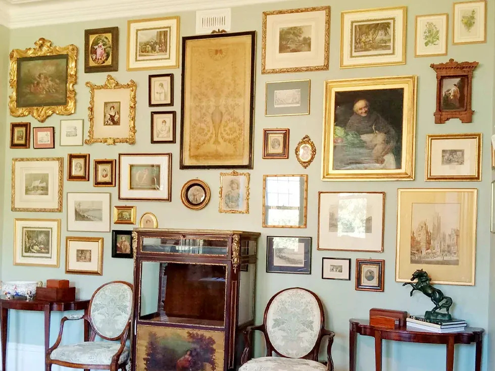 ornate-picture-frames-hanging_980x735