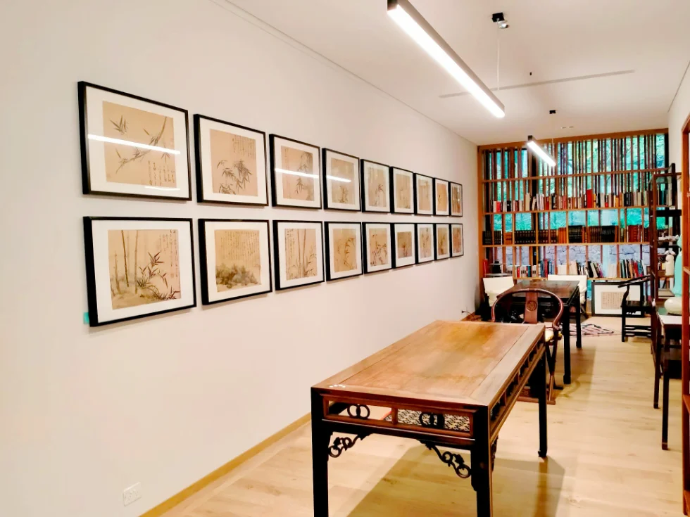 picture-hanging-03_gallery-banner